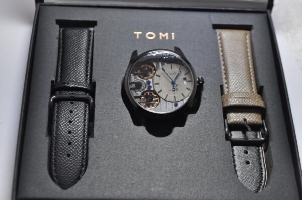Tomi T106 Face Gear Luxury Watch for Man with Date Dial Black color - Image 2