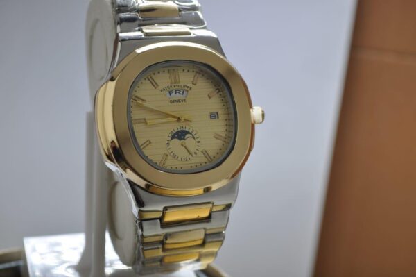 Patek Philippe Genève Watch for Man's with Day & date display
