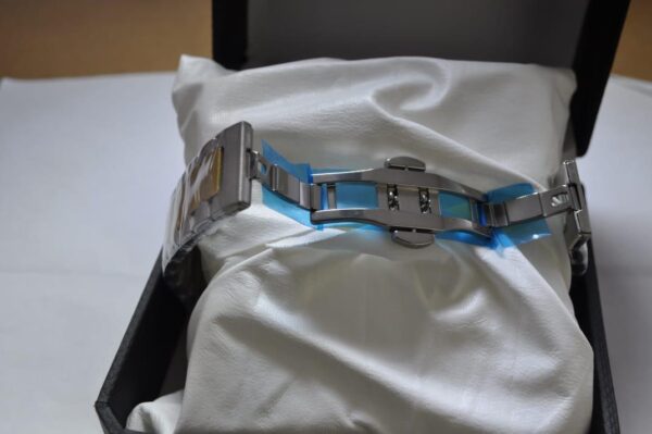 Patek Philippe Genève Men's Watch with Date display - Image 3