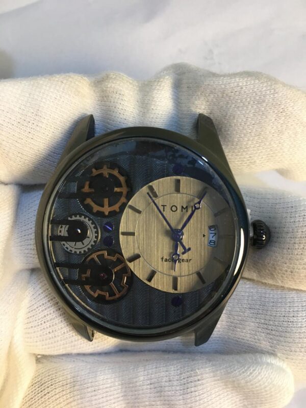 Tomi T106 Face Gear Luxury Watch for Man with Date Dial Black color