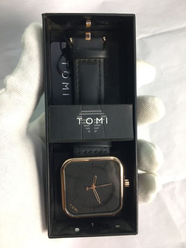 Tomi Simple Fashion & Creative Men's Watch – Black & Gold Dial with Black Strap - Image 2