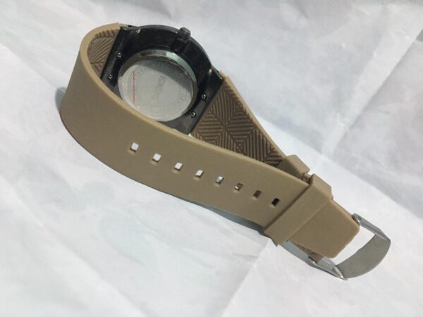 SKMEI simple Watch for Man's Pure Rubber Strap with Date display - Image 3